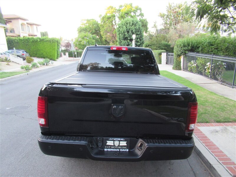 2022 RAM 1500 Classic SLT   - Photo 13 - Sherman Oaks, CA 91423