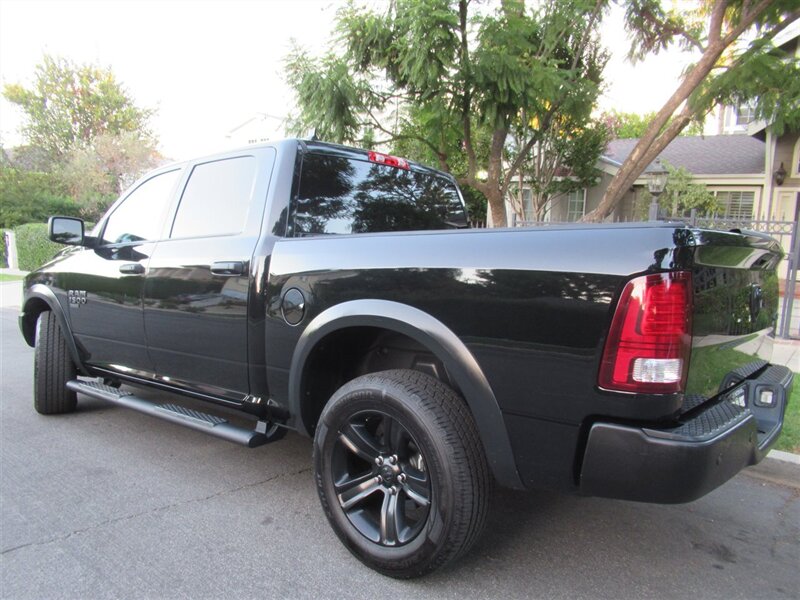2022 RAM 1500 Classic SLT   - Photo 12 - Sherman Oaks, CA 91423