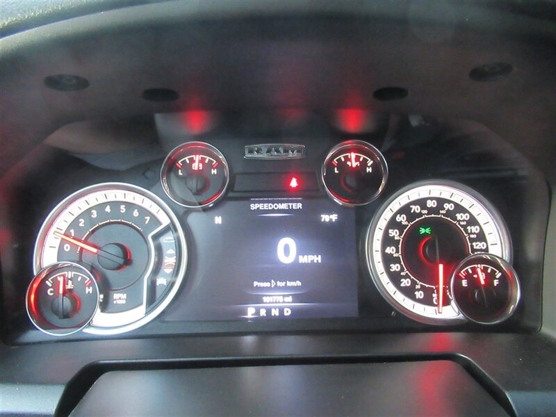 2022 RAM 1500 Classic SLT   - Photo 24 - Sherman Oaks, CA 91423