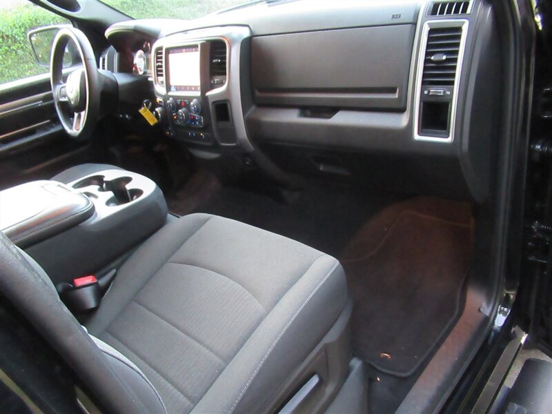 2022 RAM 1500 Classic SLT   - Photo 35 - Sherman Oaks, CA 91423