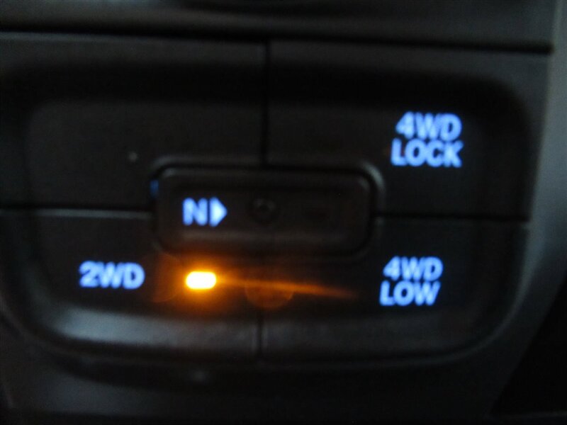 2022 RAM 1500 Classic SLT   - Photo 28 - Sherman Oaks, CA 91423
