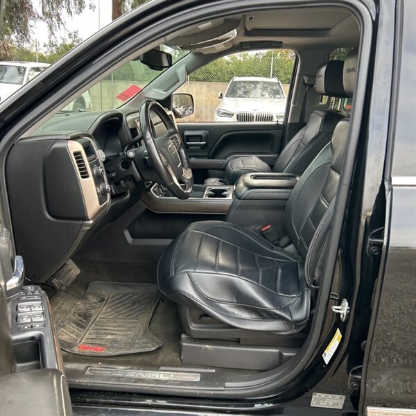 2017 GMC Sierra 1500 Denali   - Photo 15 - Sherman Oaks, CA 91423