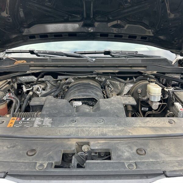 2017 GMC Sierra 1500 Denali   - Photo 13 - Sherman Oaks, CA 91423