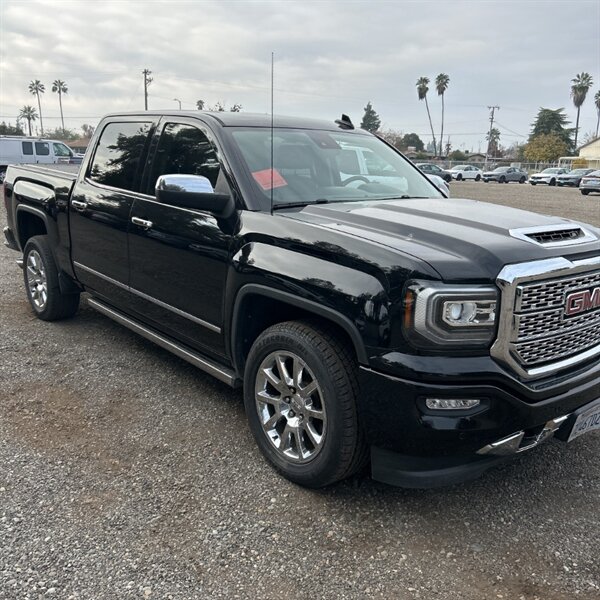 2017 GMC Sierra 1500 Denali   - Photo 3 - Sherman Oaks, CA 91423