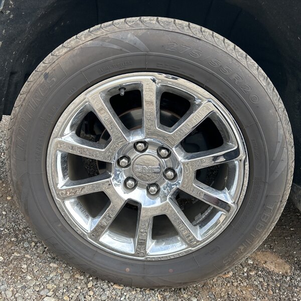 2017 GMC Sierra 1500 Denali   - Photo 14 - Sherman Oaks, CA 91423