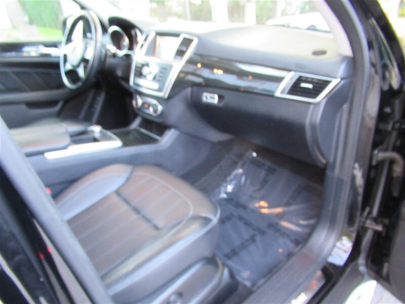 2016 Mercedes-Benz GL 350 BlueTEC   - Photo 43 - Sherman Oaks, CA 91423