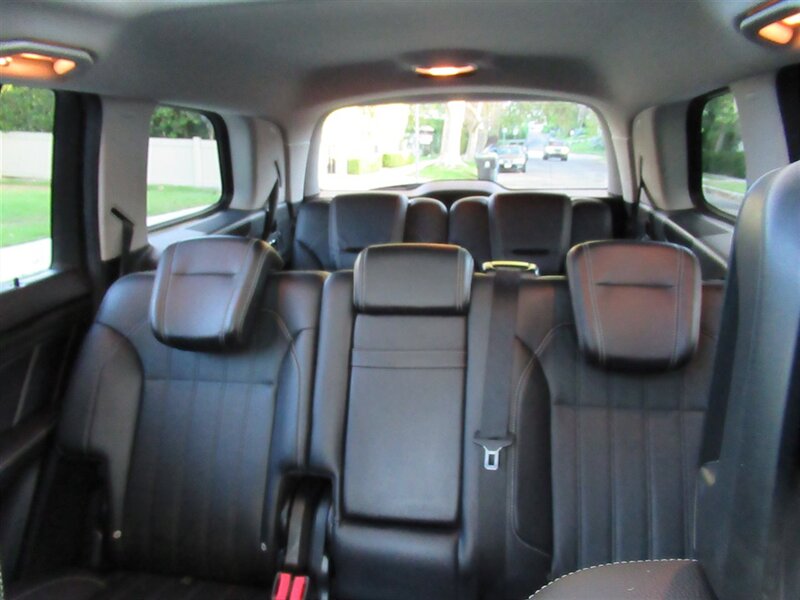 2016 Mercedes-Benz GL 350 BlueTEC   - Photo 20 - Sherman Oaks, CA 91423