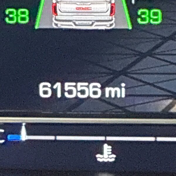 2022 GMC Sierra 1500 SLT   - Photo 18 - Sherman Oaks, CA 91423