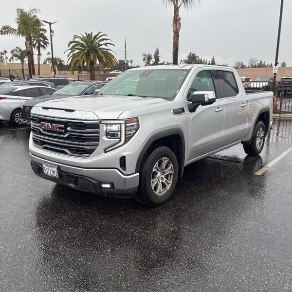 2022 GMC Sierra 1500 SLT   - Photo 1 - Sherman Oaks, CA 91423