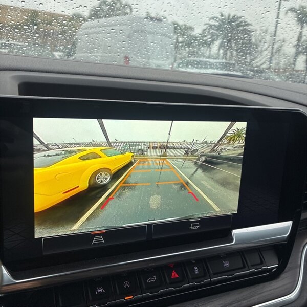 2022 GMC Sierra 1500 SLT   - Photo 20 - Sherman Oaks, CA 91423