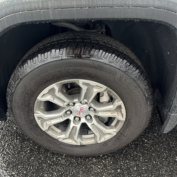 2022 GMC Sierra 1500 SLT   - Photo 13 - Sherman Oaks, CA 91423