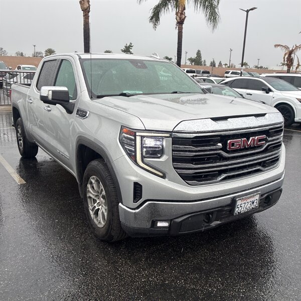 2022 GMC Sierra 1500 SLT   - Photo 3 - Sherman Oaks, CA 91423