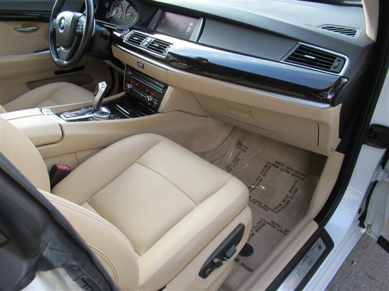 2016 BMW 535i Gran Turismo   - Photo 37 - Sherman Oaks, CA 91423