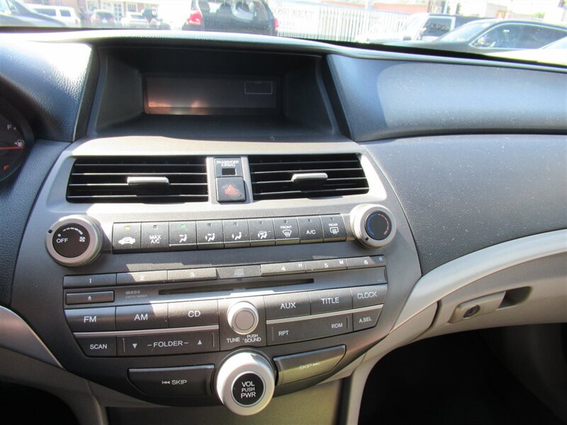 2011 Honda Accord LX-P   - Photo 14 - Sherman Oaks, CA 91423