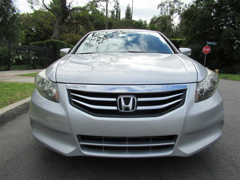 2011 Honda Accord LX-P   - Photo 4 - Sherman Oaks, CA 91423