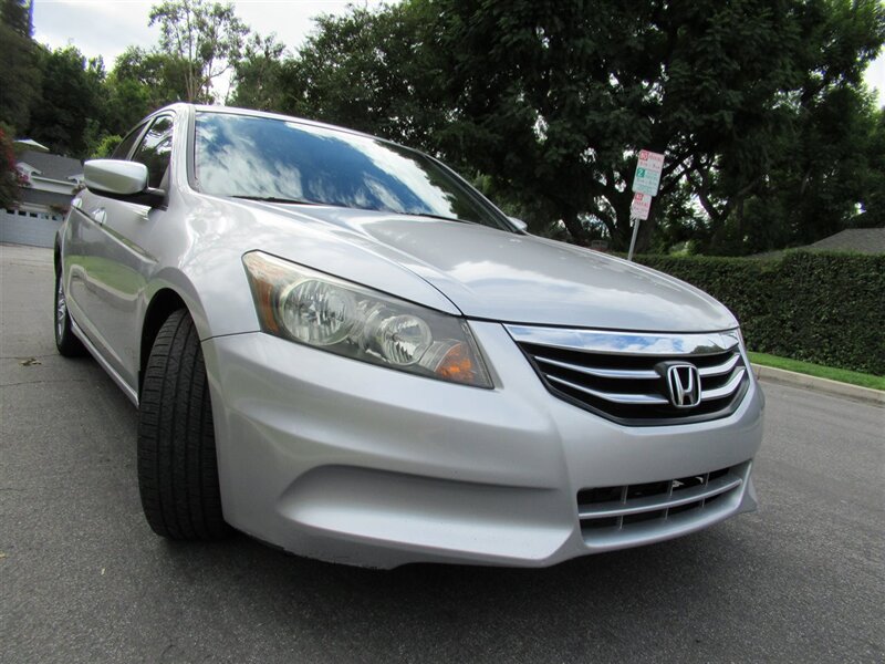 2011 Honda Accord LX-P   - Photo 7 - Sherman Oaks, CA 91423