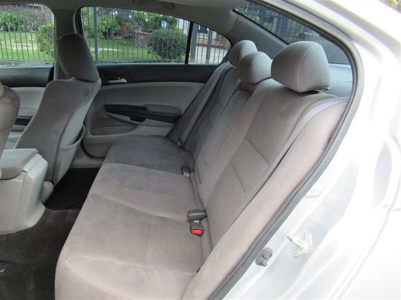 2011 Honda Accord LX-P   - Photo 26 - Sherman Oaks, CA 91423