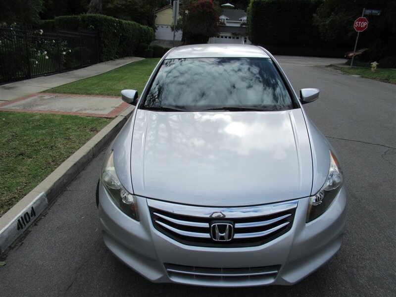 2011 Honda Accord LX-P   - Photo 6 - Sherman Oaks, CA 91423