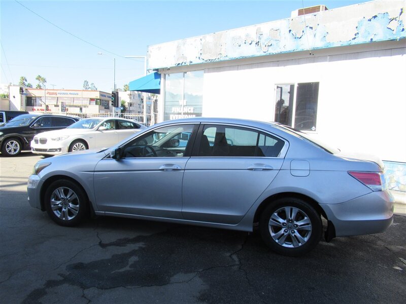 2011 Honda Accord LX-P   - Photo 5 - Sherman Oaks, CA 91423