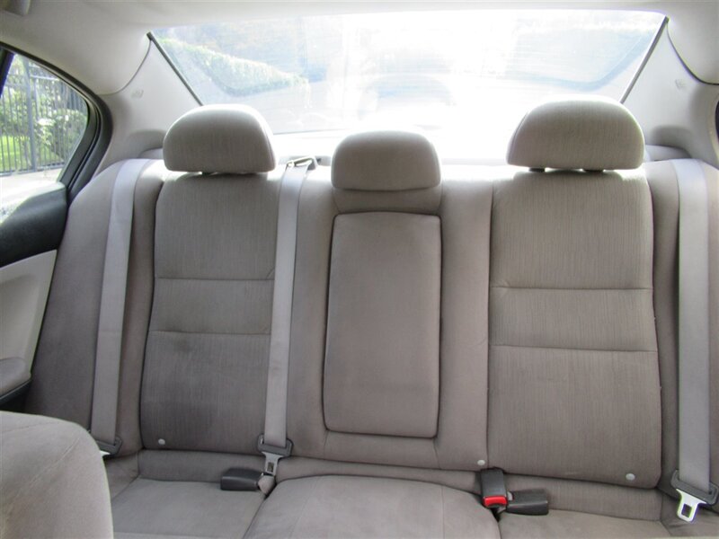 2011 Honda Accord LX-P   - Photo 21 - Sherman Oaks, CA 91423
