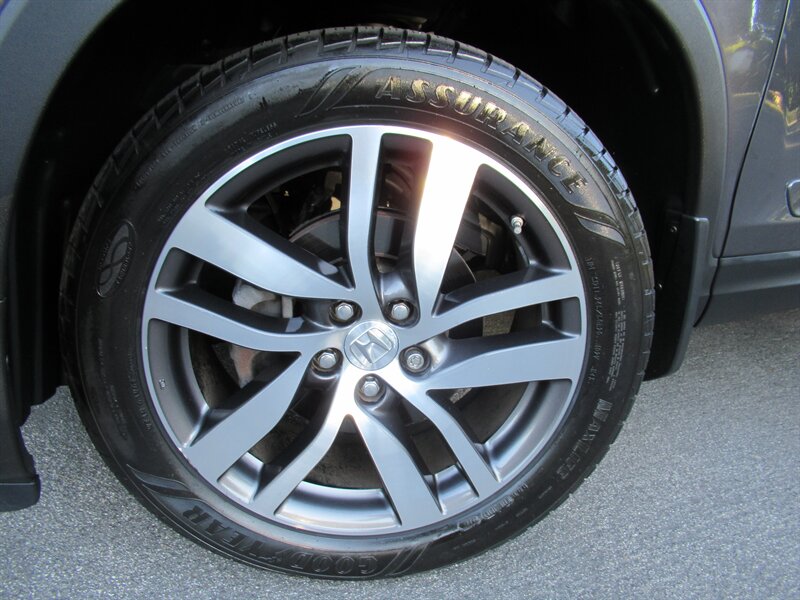 2016 Honda Pilot Touring   - Photo 13 - Sherman Oaks, CA 91423