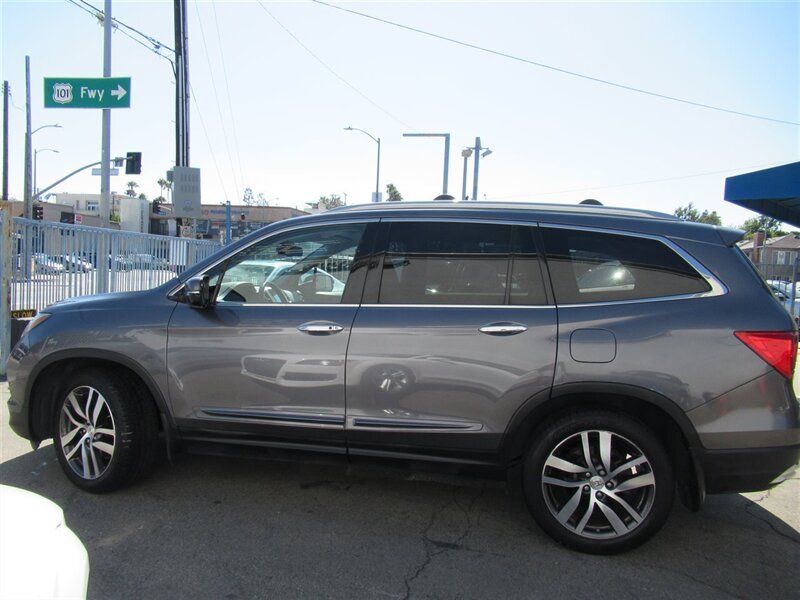 2016 Honda Pilot Touring   - Photo 9 - Sherman Oaks, CA 91423