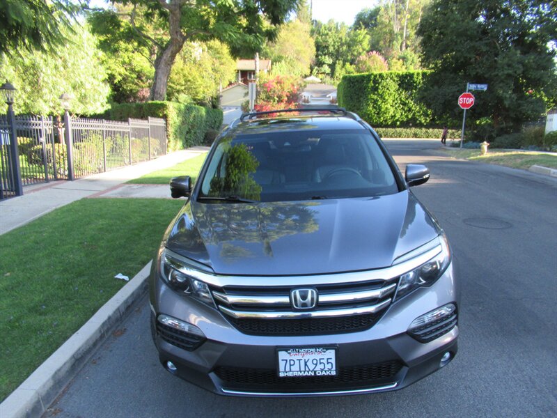 2016 Honda Pilot Touring   - Photo 10 - Sherman Oaks, CA 91423