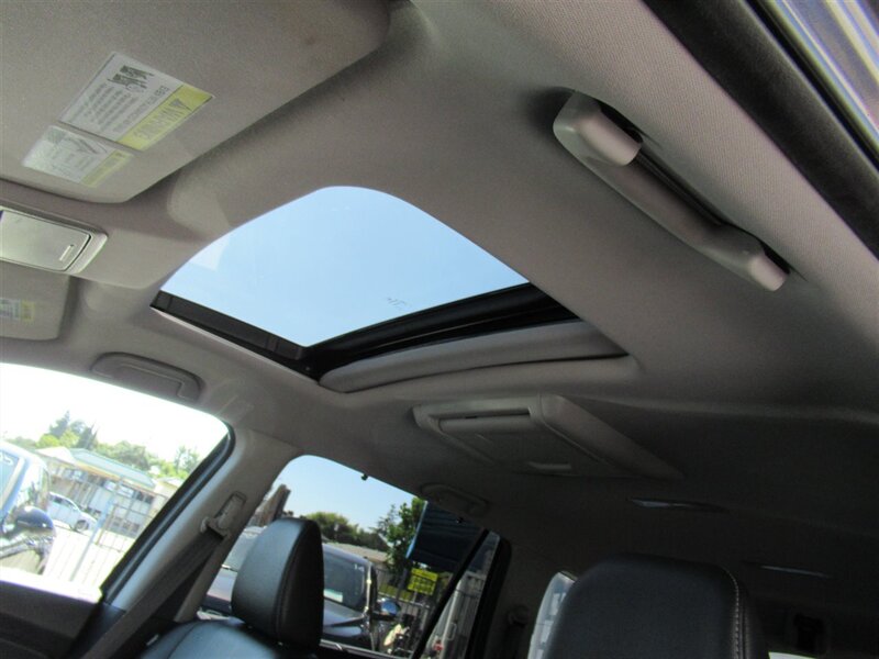 2016 Honda Pilot Touring   - Photo 25 - Sherman Oaks, CA 91423
