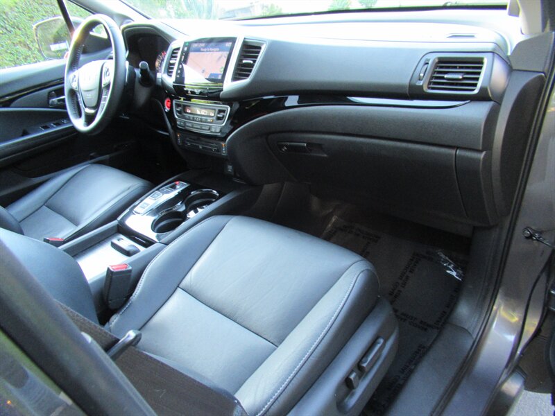 2016 Honda Pilot Touring   - Photo 37 - Sherman Oaks, CA 91423