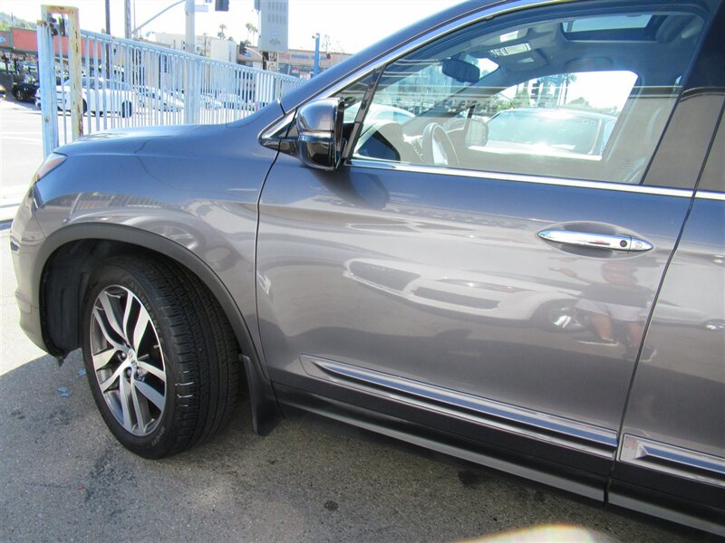 2016 Honda Pilot Touring   - Photo 38 - Sherman Oaks, CA 91423