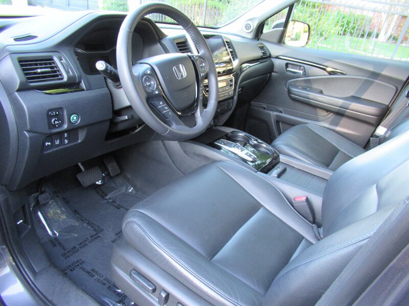 2016 Honda Pilot Touring   - Photo 17 - Sherman Oaks, CA 91423