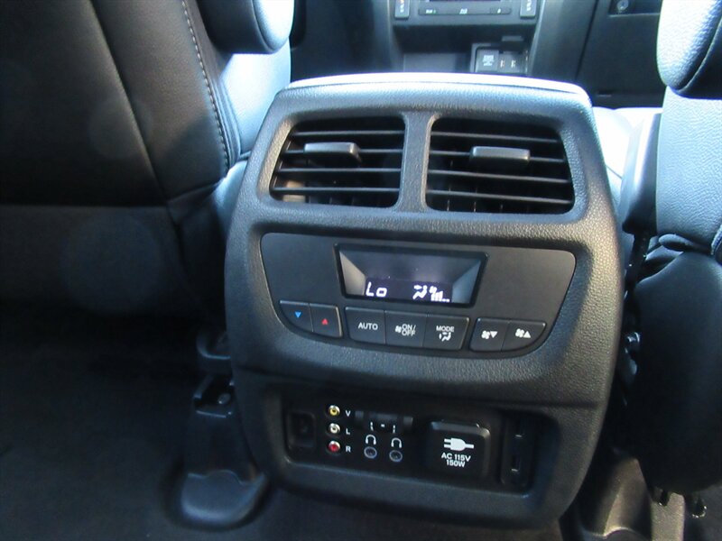 2016 Honda Pilot Touring   - Photo 34 - Sherman Oaks, CA 91423