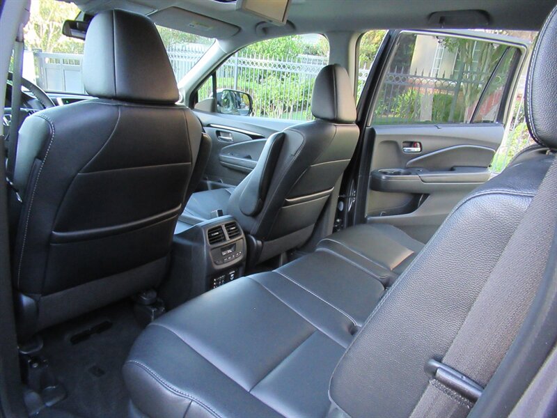 2016 Honda Pilot Touring   - Photo 30 - Sherman Oaks, CA 91423