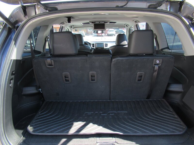2016 Honda Pilot Touring   - Photo 31 - Sherman Oaks, CA 91423