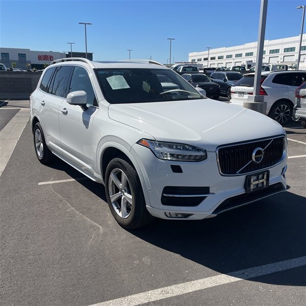 2016 Volvo XC90 T5 Momentum   - Photo 7 - Sherman Oaks, CA 91423