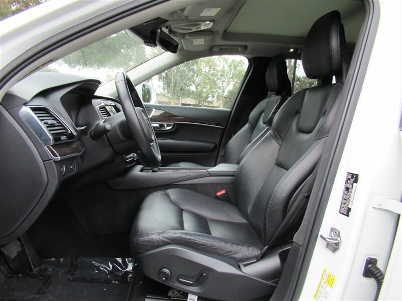 2016 Volvo XC90 T5 Momentum   - Photo 14 - Sherman Oaks, CA 91423