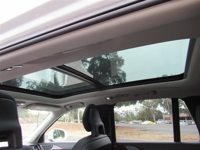 2016 Volvo XC90 T5 Momentum   - Photo 25 - Sherman Oaks, CA 91423
