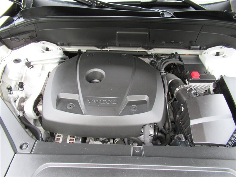 2016 Volvo XC90 T5 Momentum   - Photo 42 - Sherman Oaks, CA 91423