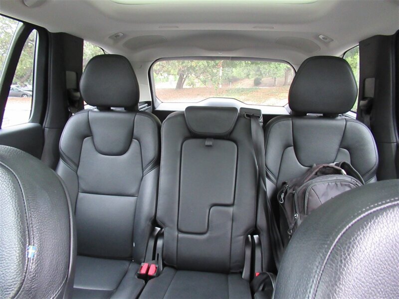 2016 Volvo XC90 T5 Momentum   - Photo 17 - Sherman Oaks, CA 91423