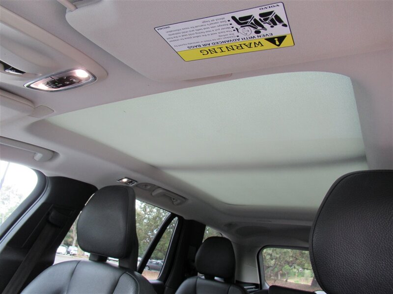 2016 Volvo XC90 T5 Momentum   - Photo 18 - Sherman Oaks, CA 91423