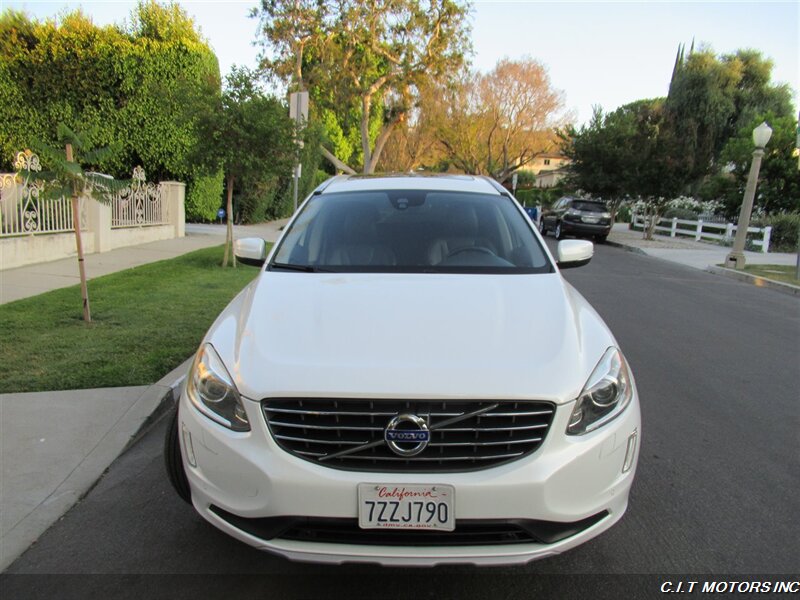 2017 Volvo XC60 T5 Inscription   - Photo 6 - Sherman Oaks, CA 91423