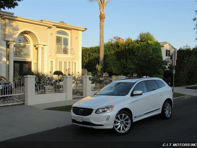 2017 Volvo XC60 T5 Inscription   - Photo 3 - Sherman Oaks, CA 91423