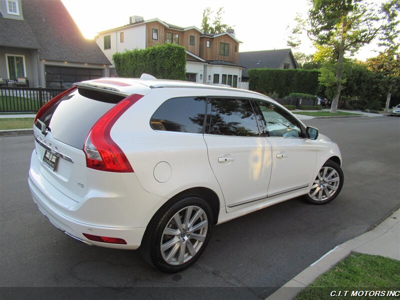 2017 Volvo XC60 T5 Inscription   - Photo 9 - Sherman Oaks, CA 91423