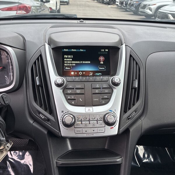 2017 Chevrolet Equinox LS   - Photo 19 - Sherman Oaks, CA 91423