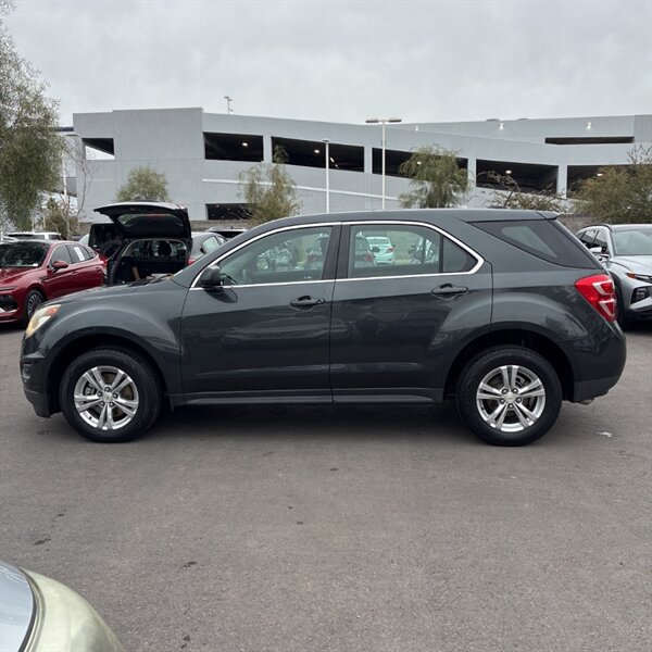 2017 Chevrolet Equinox LS   - Photo 9 - Sherman Oaks, CA 91423