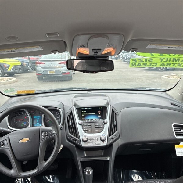 2017 Chevrolet Equinox LS   - Photo 12 - Sherman Oaks, CA 91423