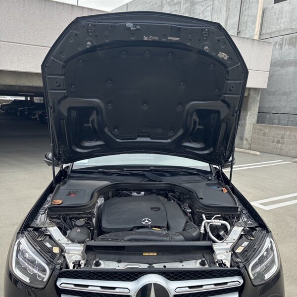 2020 Mercedes-Benz GLC GLC 300 4MATIC   - Photo 10 - Sherman Oaks, CA 91423