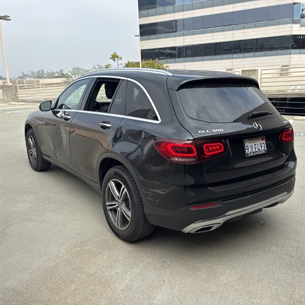 2020 Mercedes-Benz GLC GLC 300 4MATIC   - Photo 5 - Sherman Oaks, CA 91423