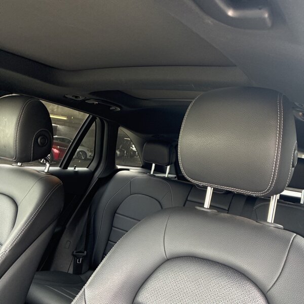 2020 Mercedes-Benz GLC GLC 300 4MATIC   - Photo 16 - Sherman Oaks, CA 91423