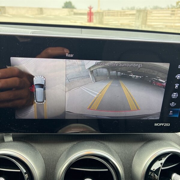 2020 Mercedes-Benz GLC GLC 300 4MATIC   - Photo 21 - Sherman Oaks, CA 91423